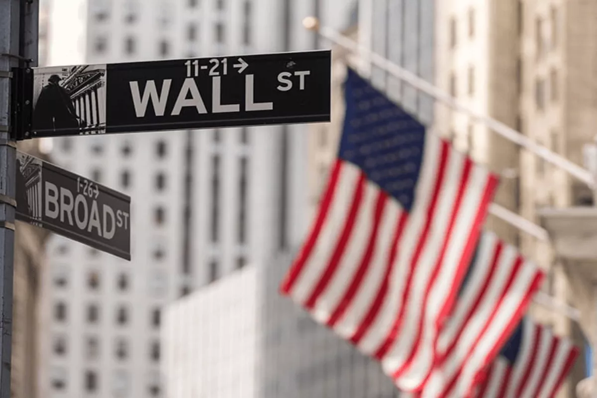 Sektor Kesehatan dan Konsumen Kerek Dow Jones ke Rekor Tertinggi
