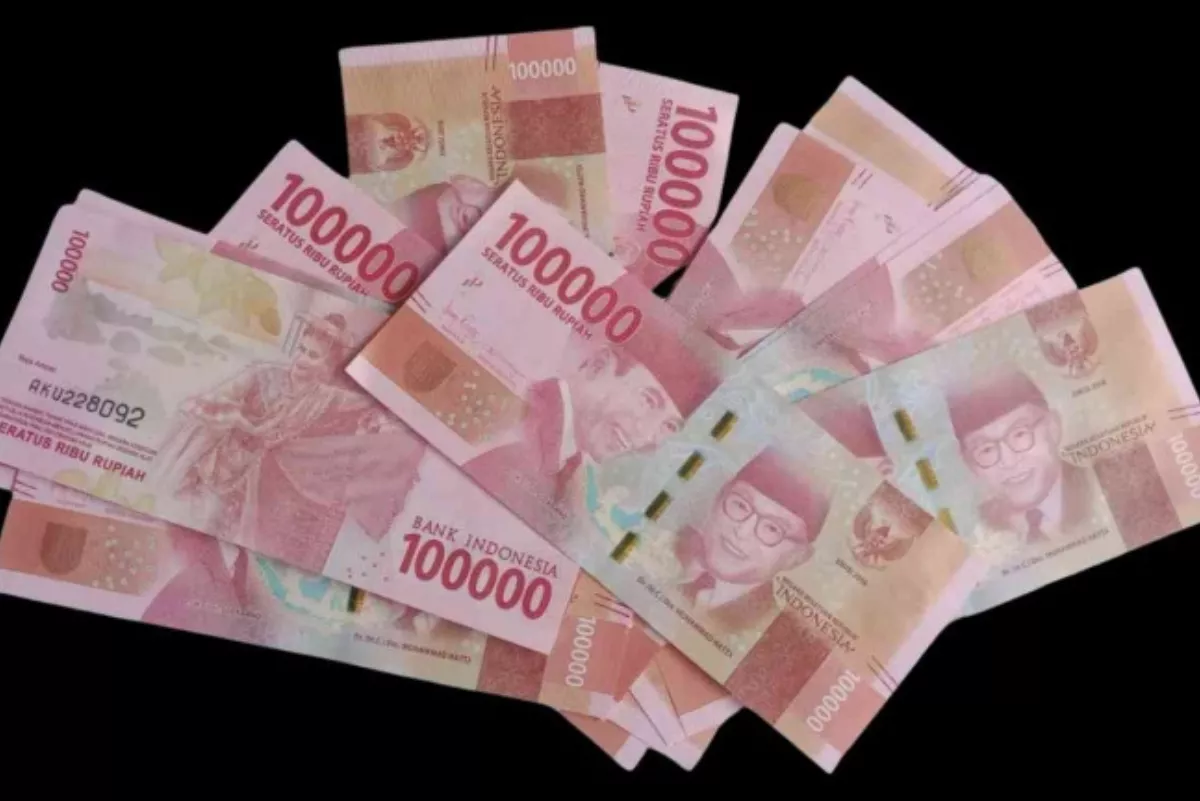 Rupiah Diprediksi Melemah Jelang Pengumuman Suku Bunga BI
