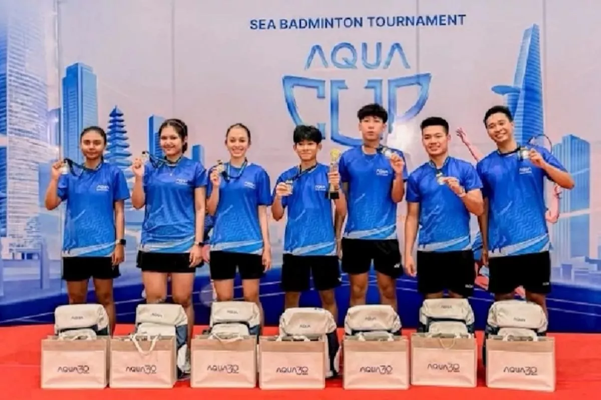 Legenda Bulu Tangkis Bersama Lin Dan Gelar Shuttle Open