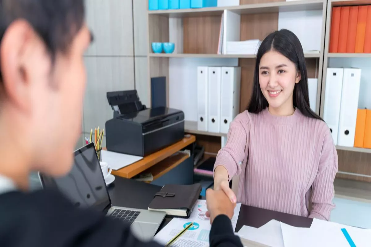 Tips Lolos Wawancara Kerja di Perusahaan Impian Tahun 2026