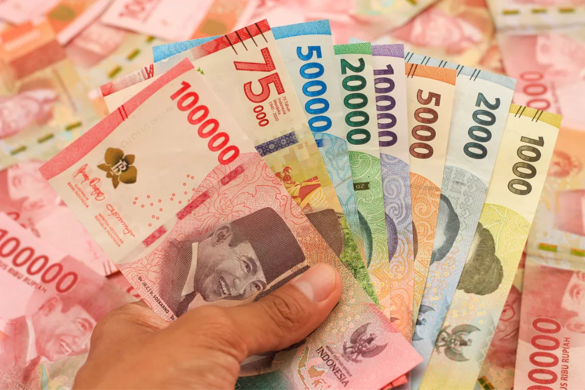 Daftar 10 Mata Uang dengan Nilai Kurs Paling Lemah di Dunia Saat Ini