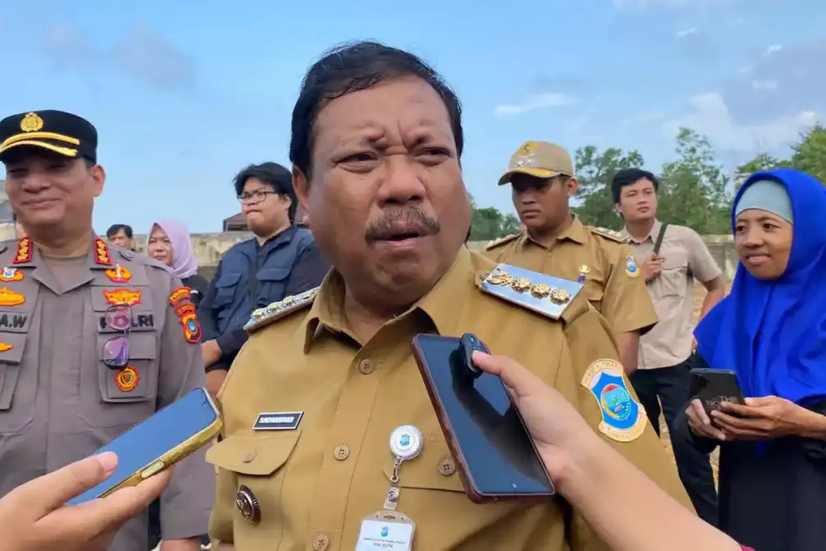 Wali Kota Saparudin Terima Bantuan 15 Unit Tong Sampah dari BNI