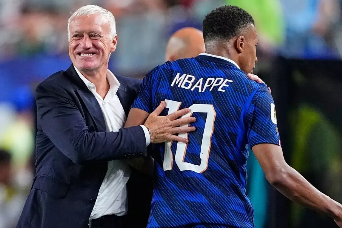 Deschamps Pulang ke Prancis Karena Ibunda Wafat, Absen Dampingi Les Bleus