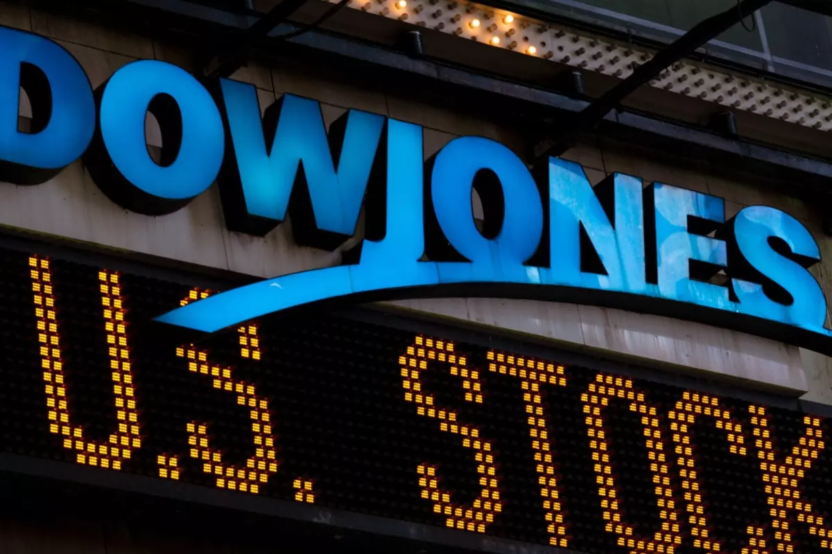 S&P 500 Rekor Tertinggi, Futures Dow Turun 70 Poin di Perdagangan Jumat