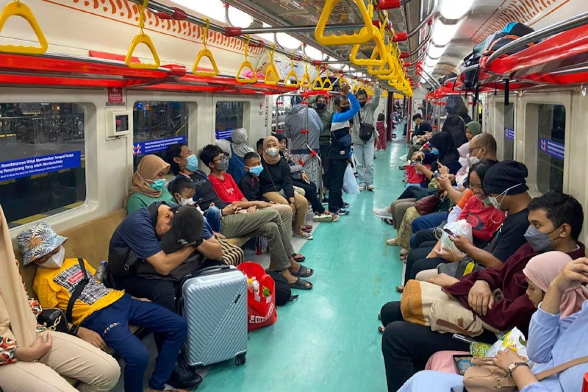 Penumpang KRL Yogyakarta-Solo Tembus 22 Juta Orang, Mobilitas Melaju