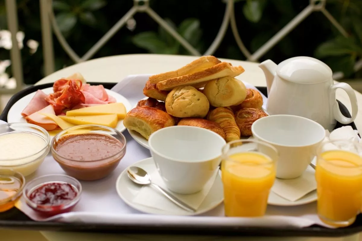 Bolehkah Membungkus Makanan Sarapan Buffet Hotel Cek Etikanya