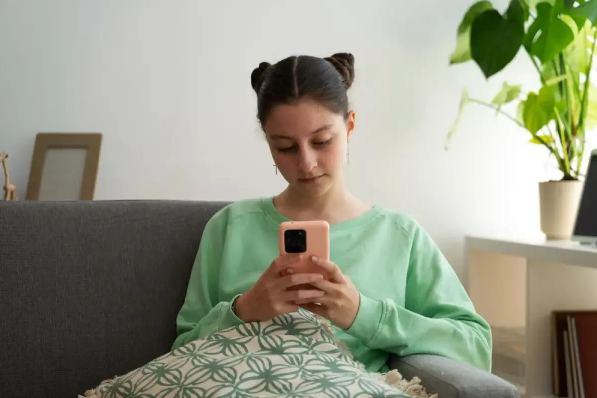 Panduan Digital Detox Gen Z: Kurangi Screen Time Mudah