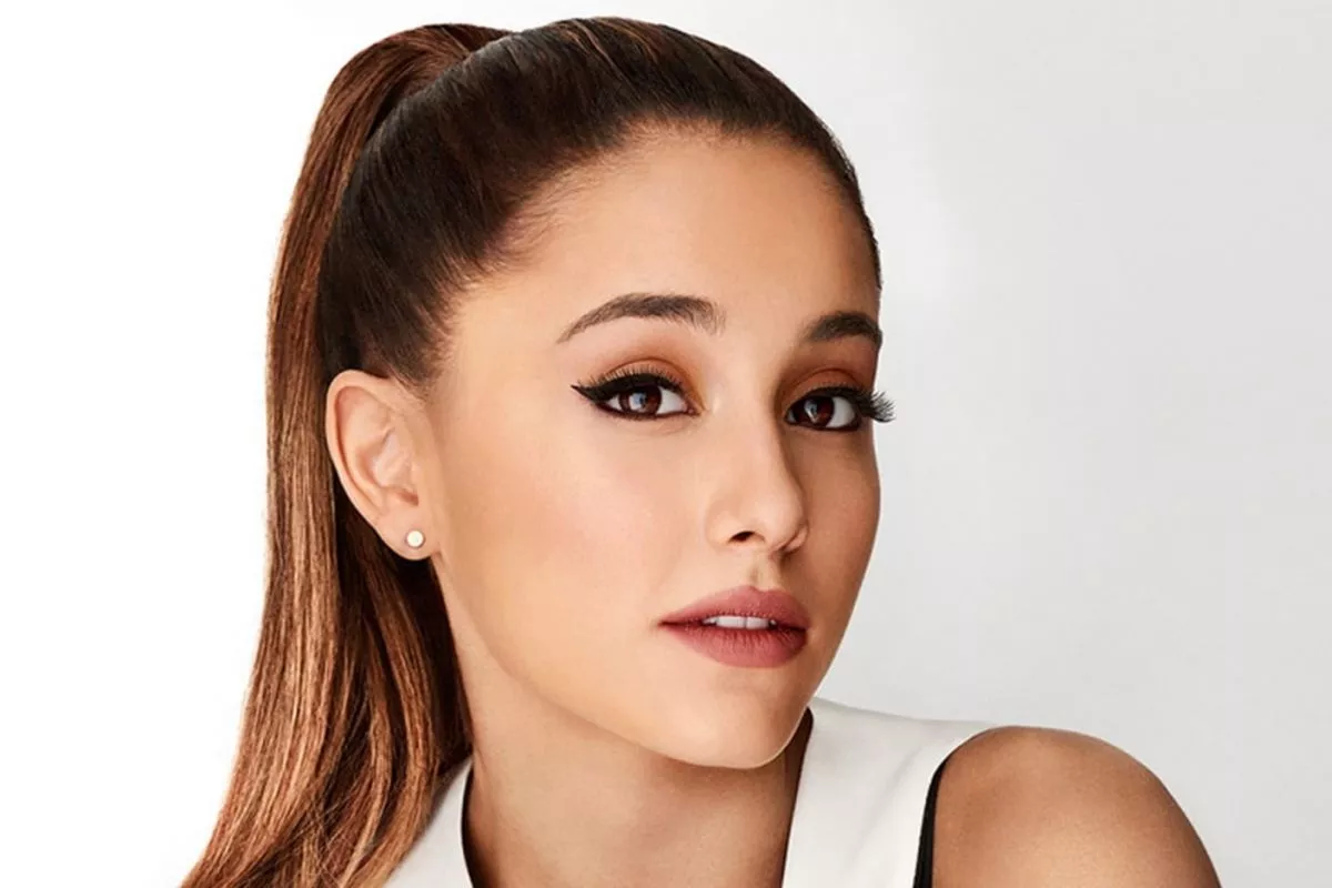 Bentrok dengan Jadwal Tur Ariana Grande Batal Main di Serial Horor