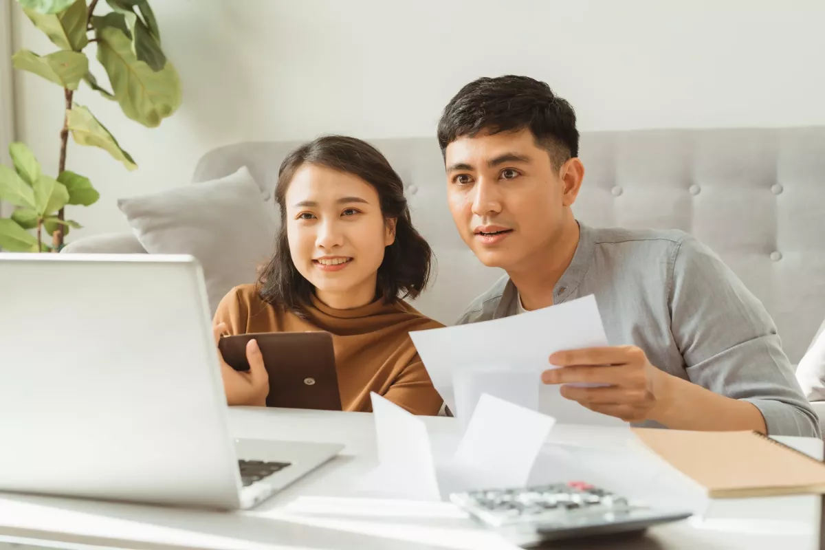 Strategi Atur Keuangan Rumah Tangga Bebas Utang