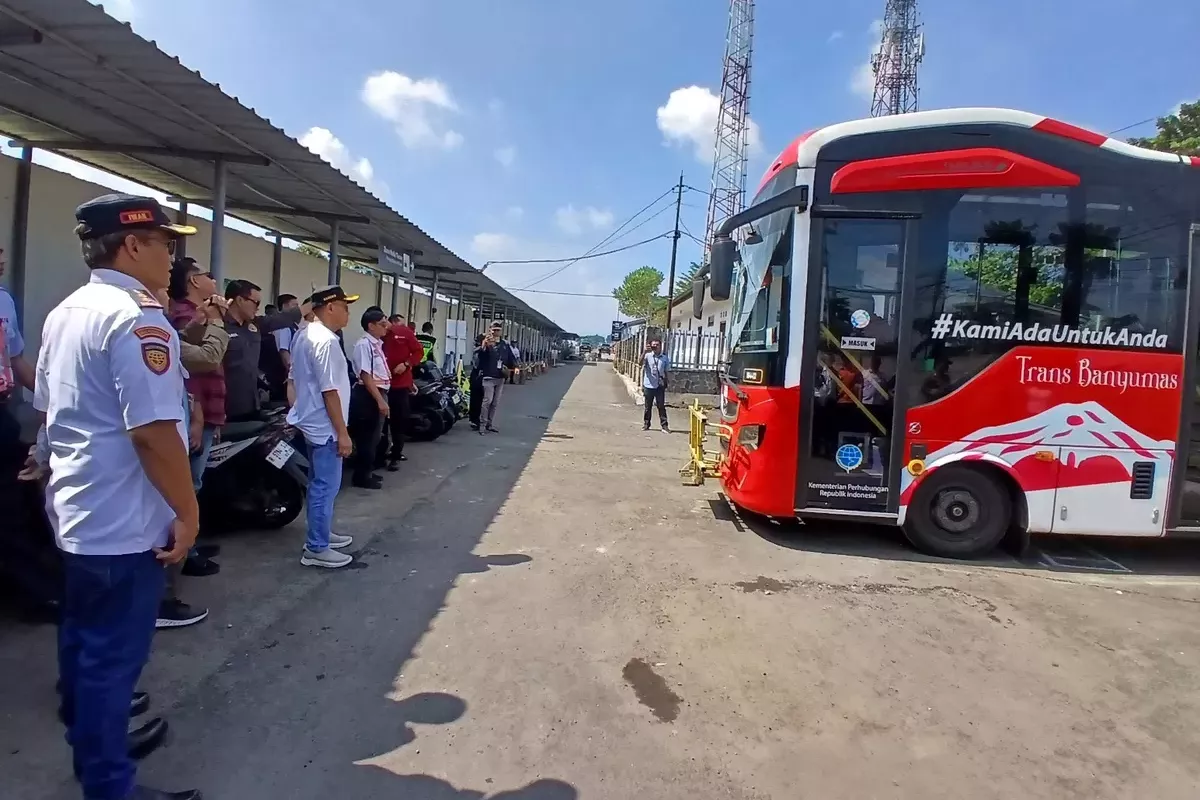 Bupati Memastikan Layanan Trans Banyumas Beroperasi Tanpa Dana APBN