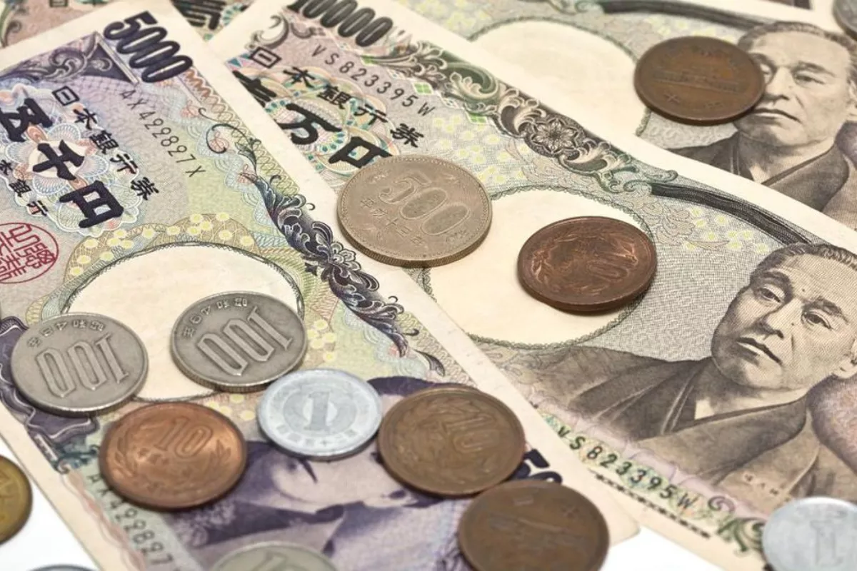 USD/JPY Tertekan ke Level 163,60 Akibat Jeda Konflik AS dan Iran