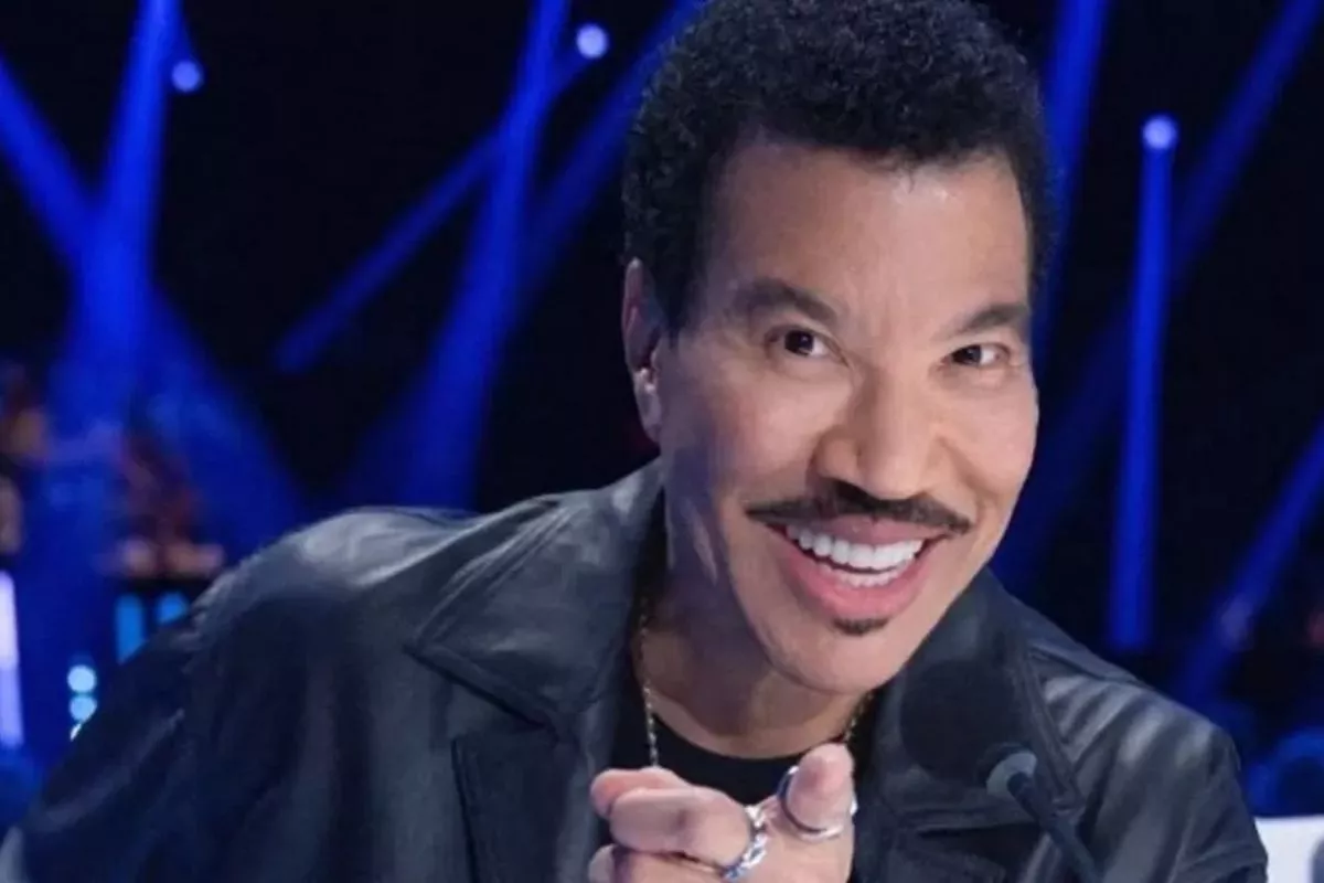 Kabar Terbaru Lionel Richie Usai Dirawat di Rumah Sakit