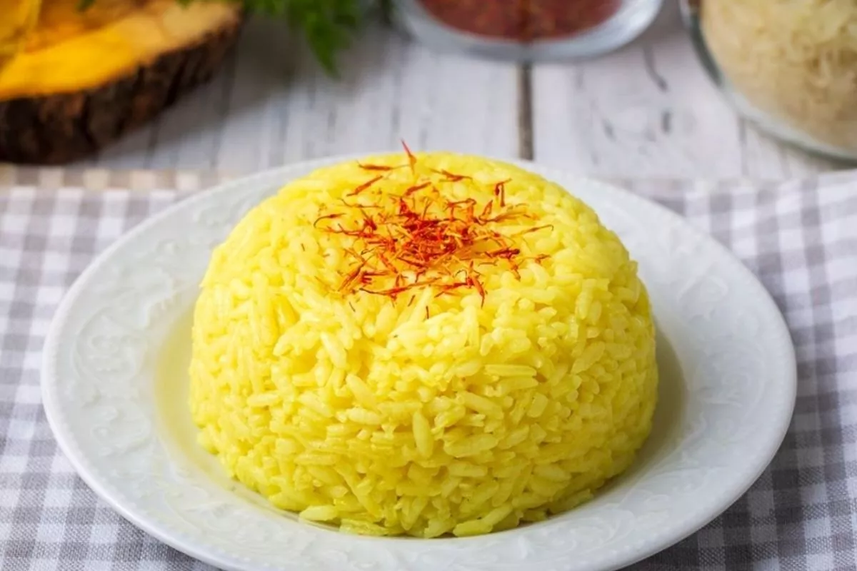 Cara Membuat Nasi Kuning Daun Jeruk Tanpa Santan yang Praktis