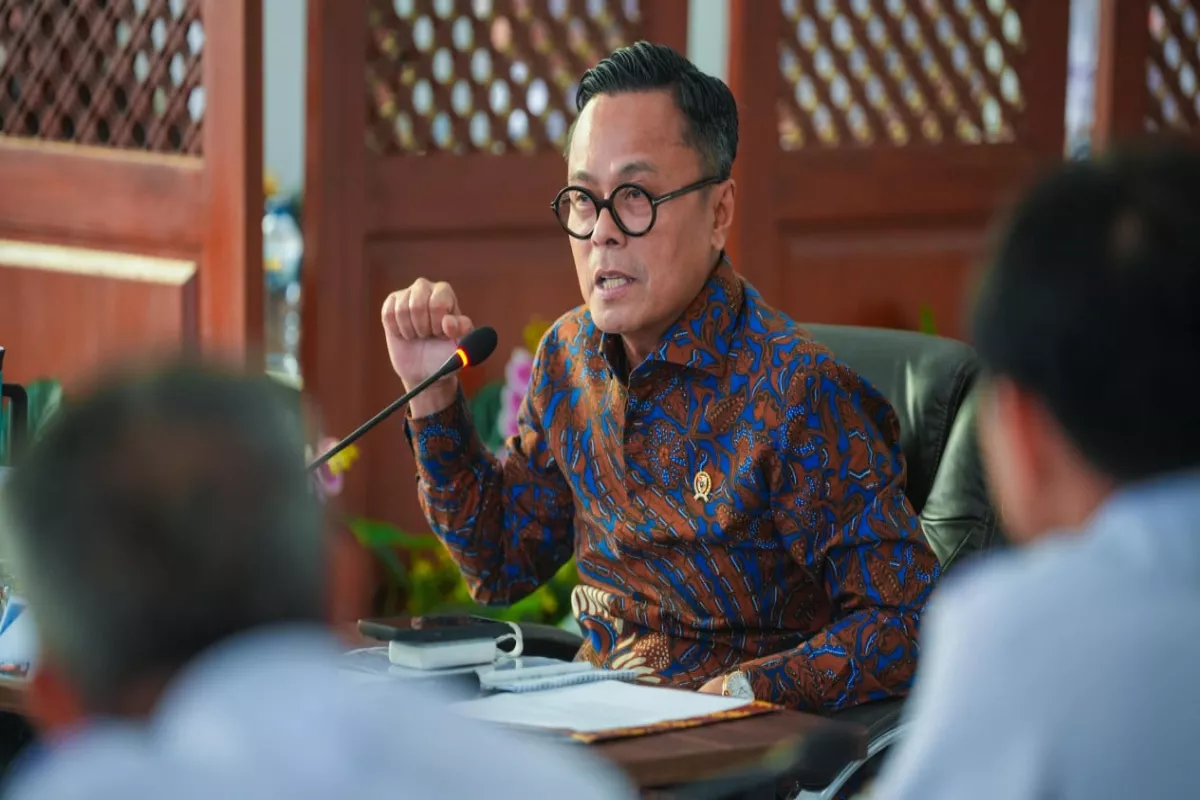 Proyek Elektrifikasi Jalur Kereta Danantara Groundbreaking Mei 2026