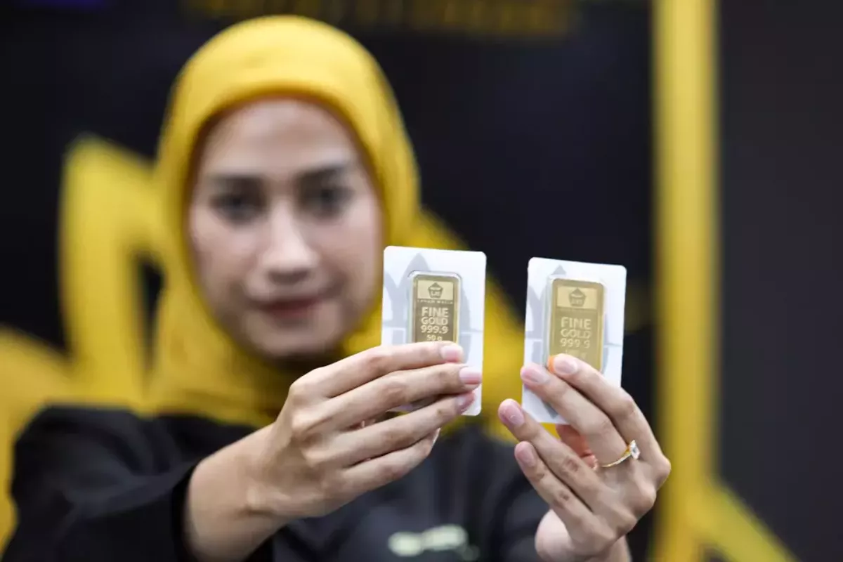 Harga Emas Antam 30 April 2026 Turun Rp 15.000, Cek Daftar Harganya
