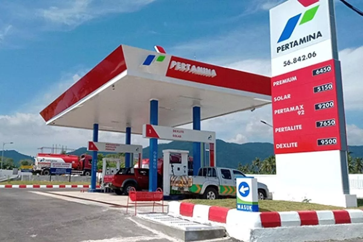Harga BBM Terbaru 27 Agustus: Pertamax Turun Menjadi Rp15.950