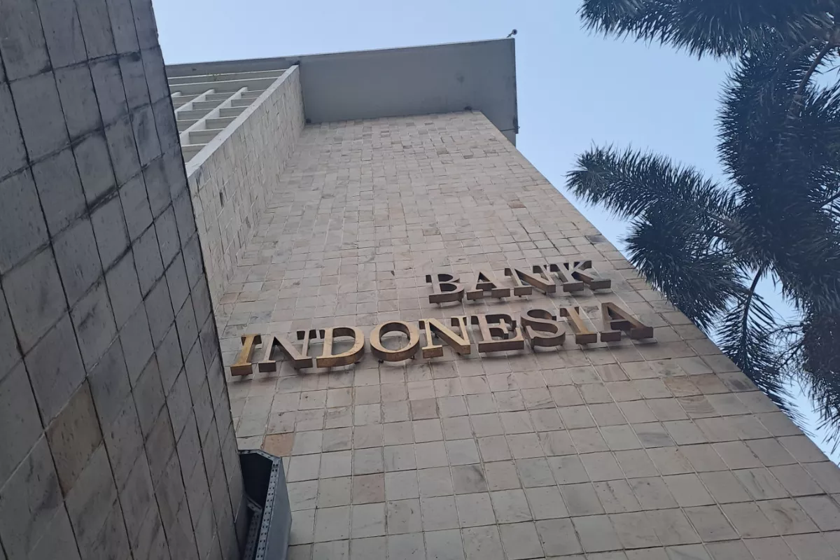 Pandangan Ekonomi Terhadap Kebijakan Moneter Bank Sentral