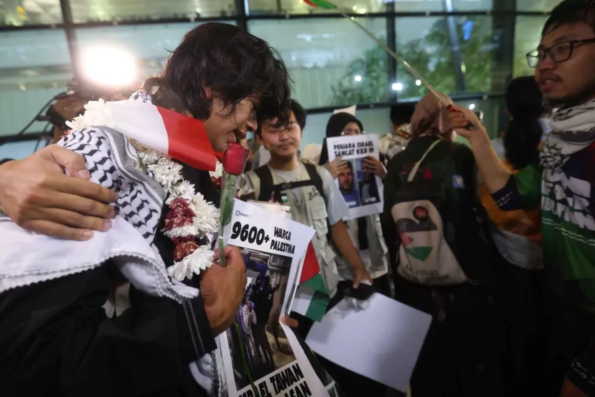 Sempat Ditahan Israel, 9 Relawan WNI Tiba di Bandara Soetta