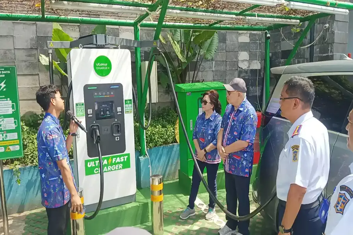 Pemkot Surabaya Gandeng Utomo Charge Plus Pasang SPKLU di 5 Titik