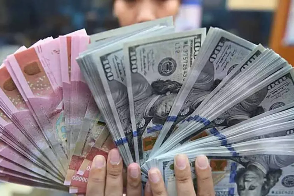 Rupiah Berpotensi Menguat Awal Pekan, Bergerak di Kisaran Rp17.700–Rp18.100 per Dolar AS