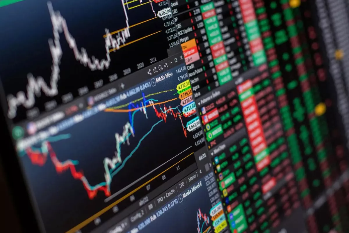 Simak Analisis IHSG Hari Ini dan Rekomendasi Saham untuk Trading