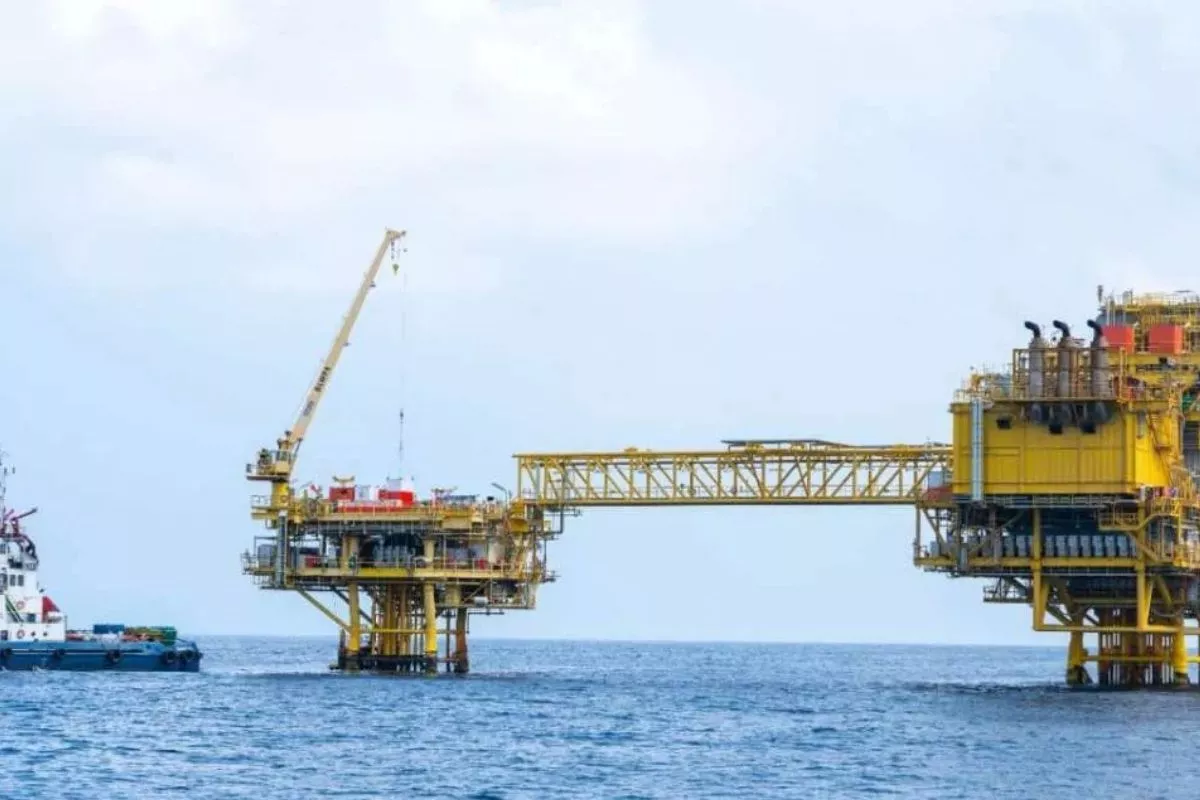 Ogah Lepas Saham AMMN, Medco Ungkap Prospek Cerah Emas & Tembaga