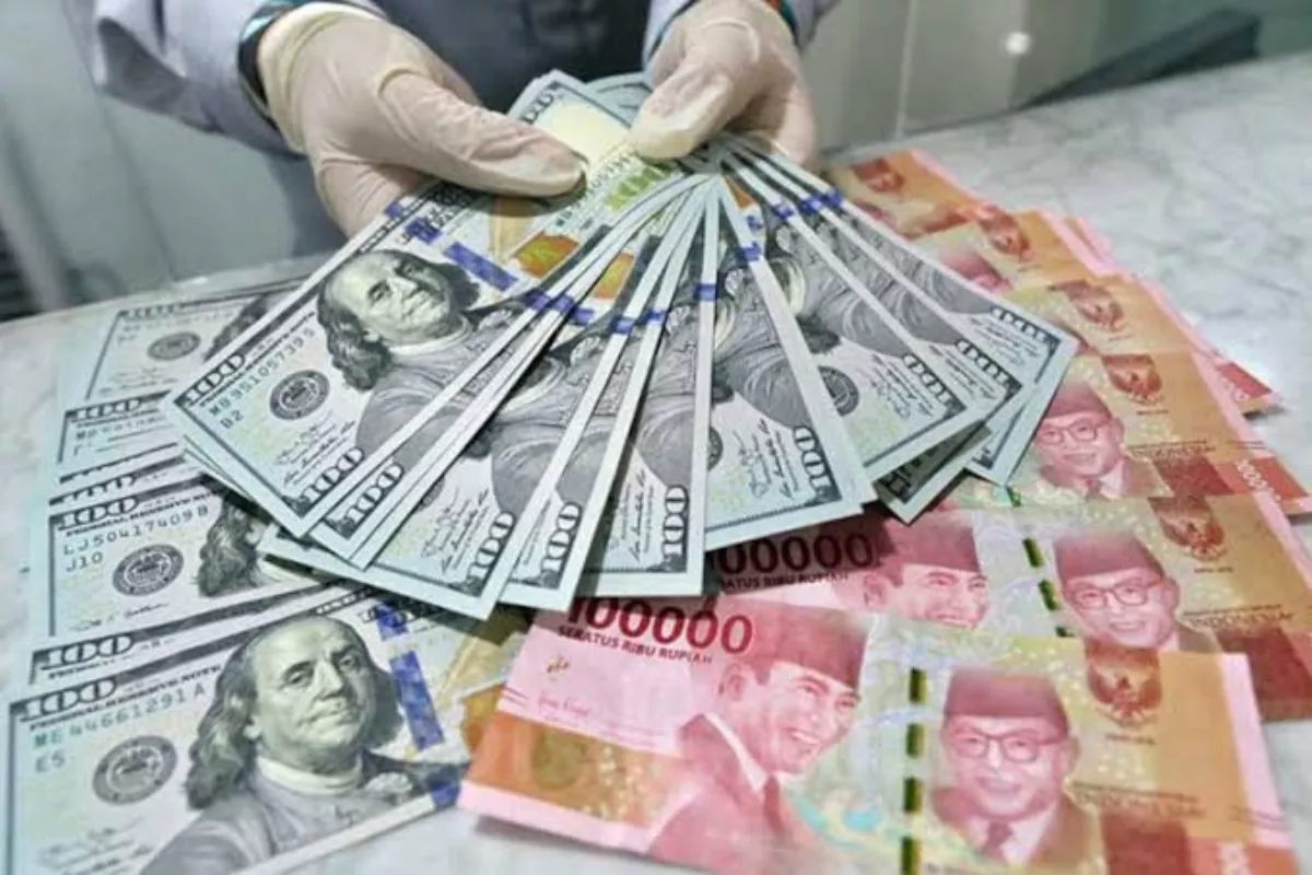 Analis Proyeksi Rupiah Berpeluang Menguat Dolar Ditekan Buyback Obligasi
