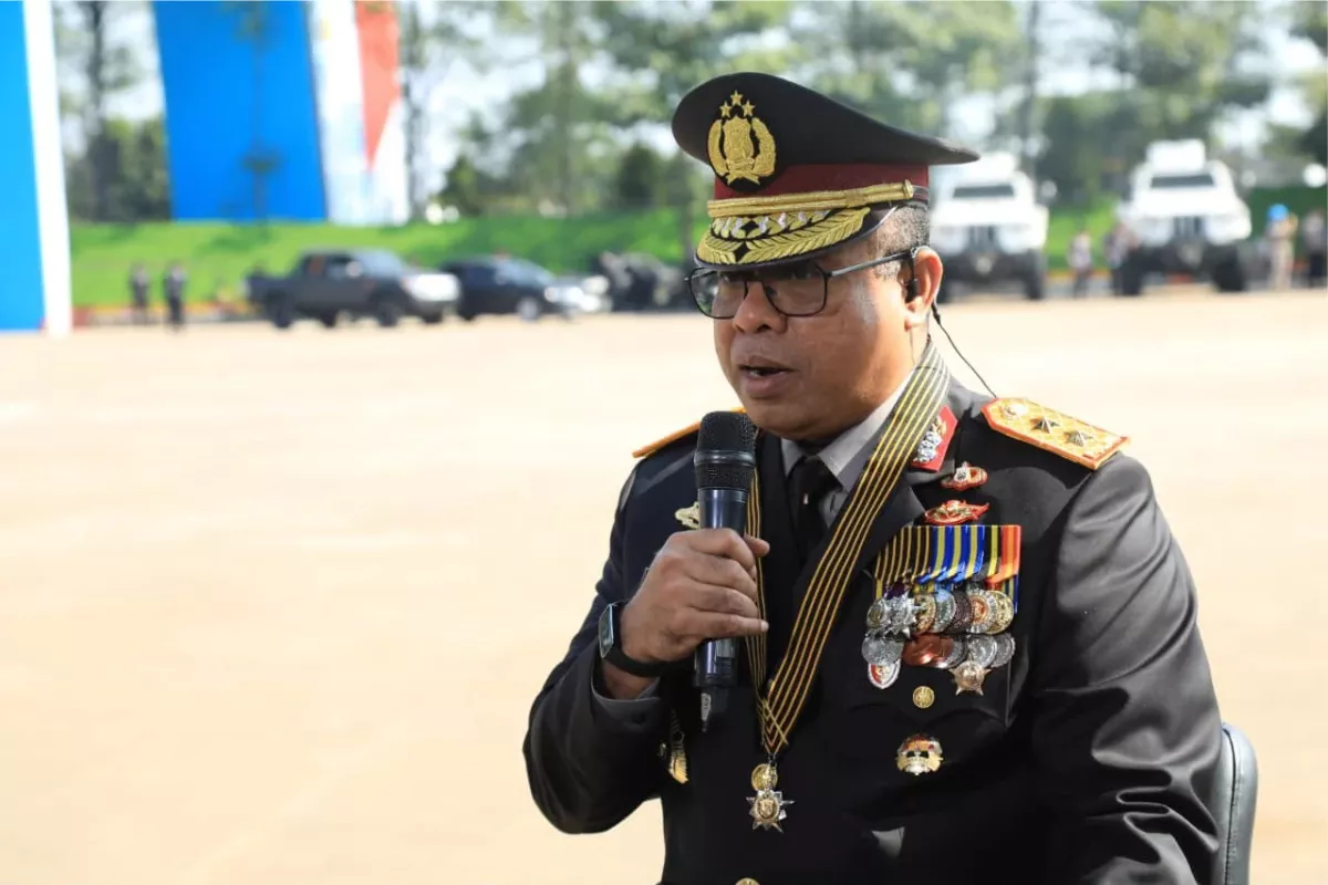 Hari Bhayangkara, Kolone Senjata Bentuk Tulisan 