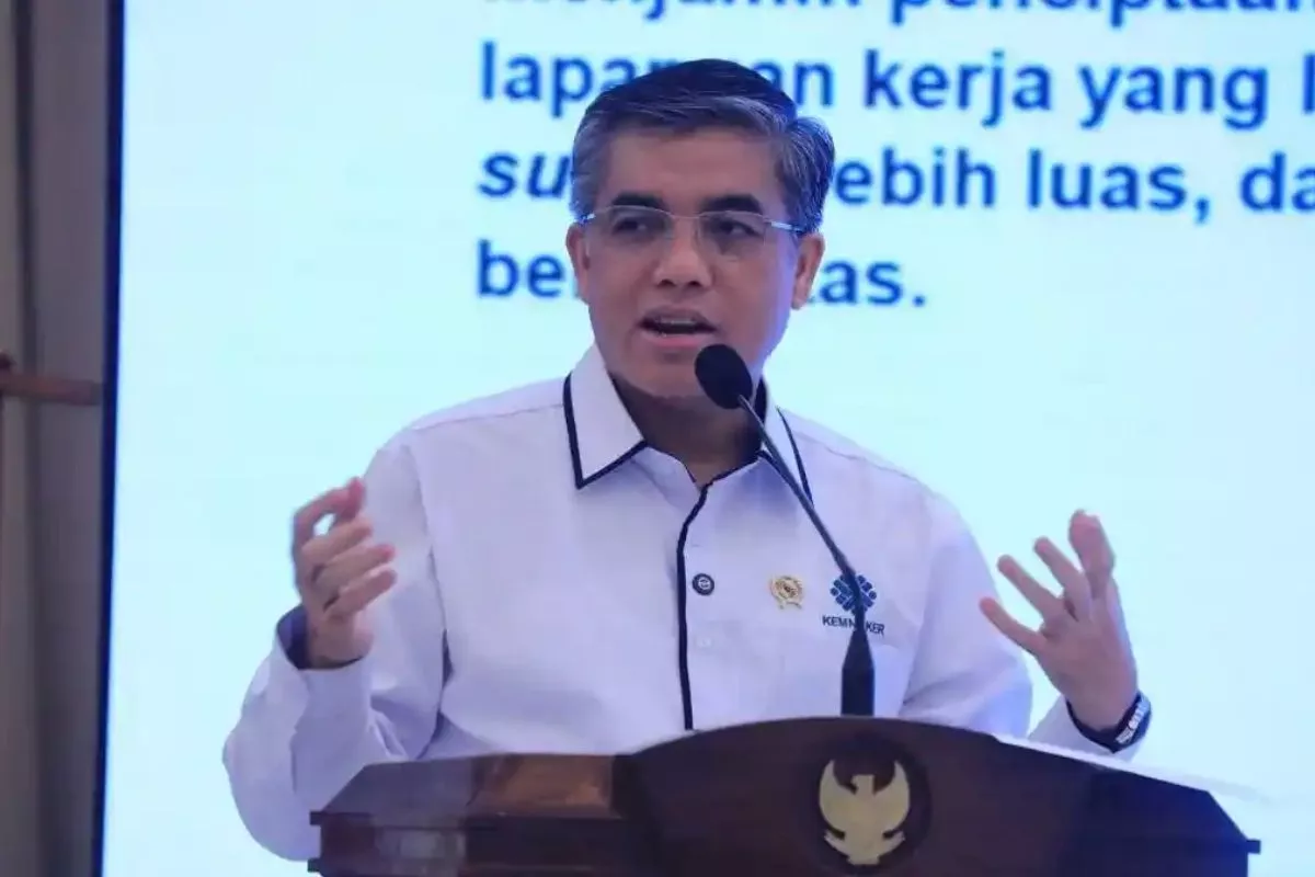Menaker Buka Peluang Tinjau Ulang Aturan Outsourcing