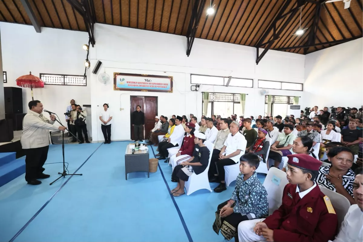 Prabowo Harap Siswa Sekolah Rakyat Angkat Derajat Keluarga Lewat Ilmu
