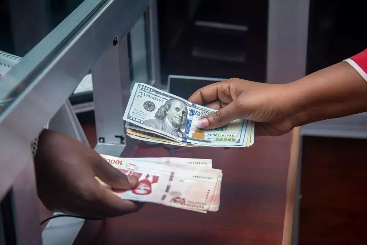 Rupiah 11 Mei 2026 Dibuka Lesu ke Rp17.395 Per Dolar AS