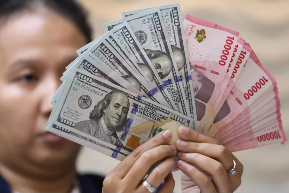 Kurs Dolar AS di BCA, Mandiri, BRI, dan BNI Hari Ini 23 Juni 2026