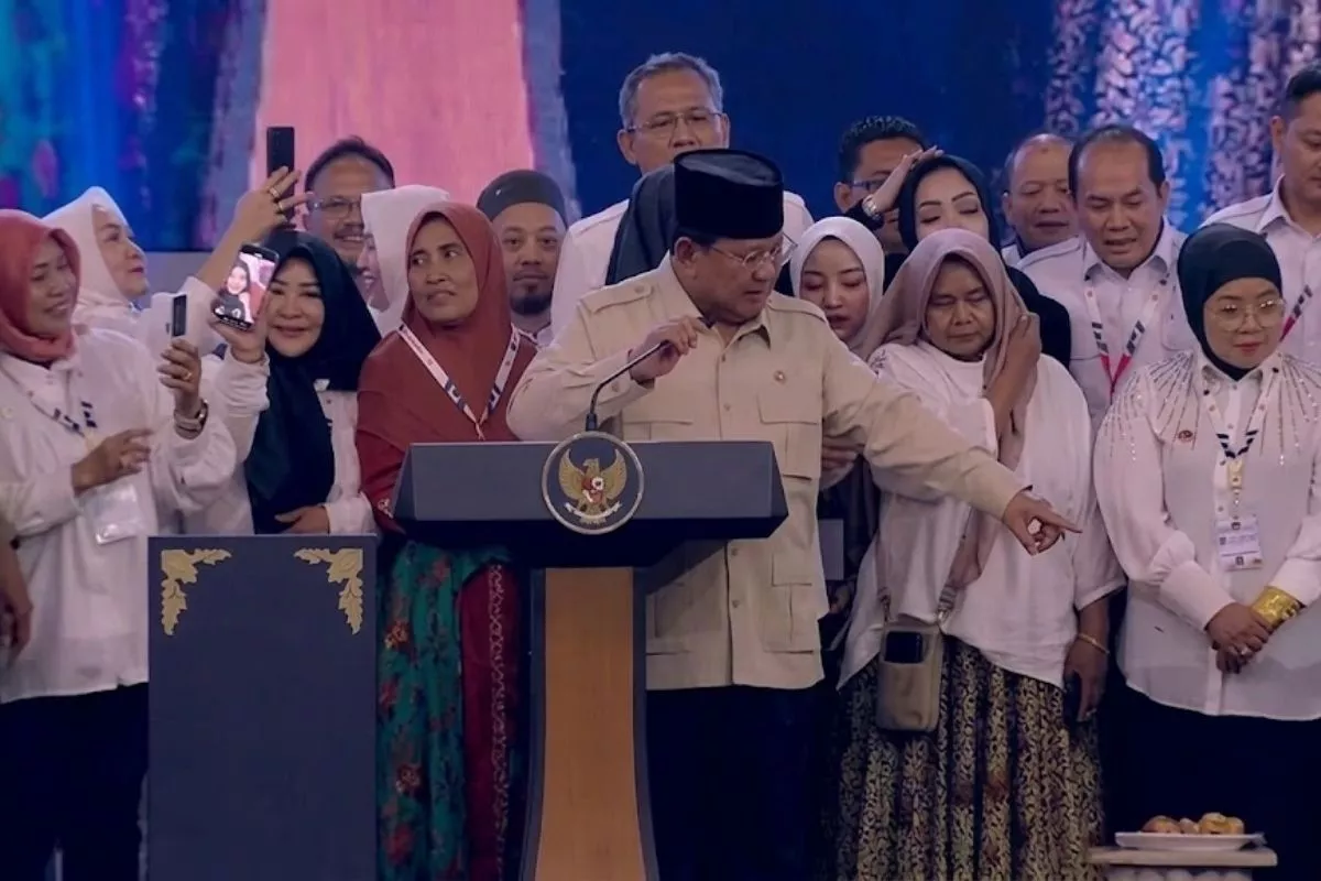 Prabowo Ingatkan Pelaksana MBG: Jangan Potong Ayam Terlalu Kecil