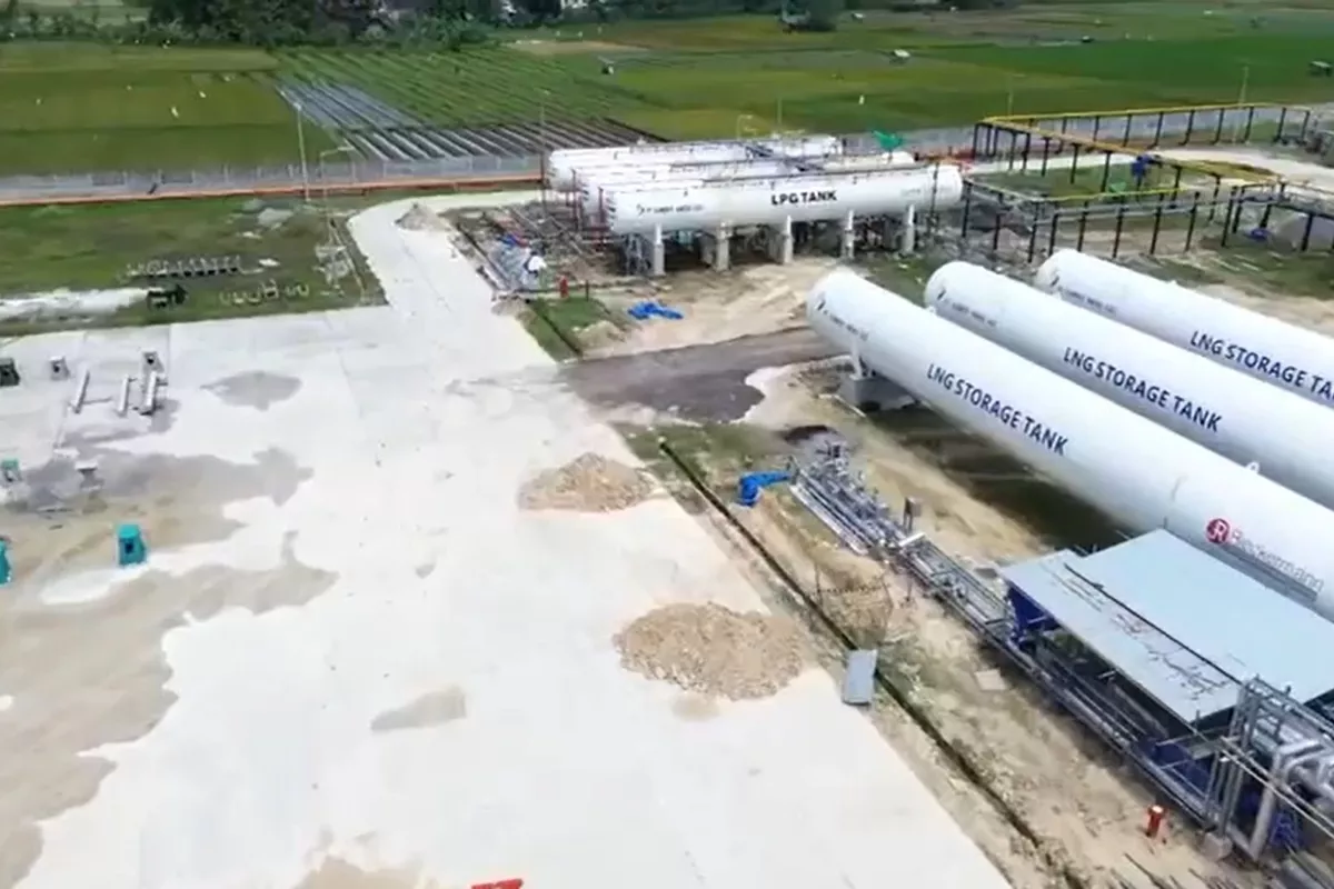 Pabrik LNG Terbesar di Jawa Siap Berjalan Penuh Pekan Depan