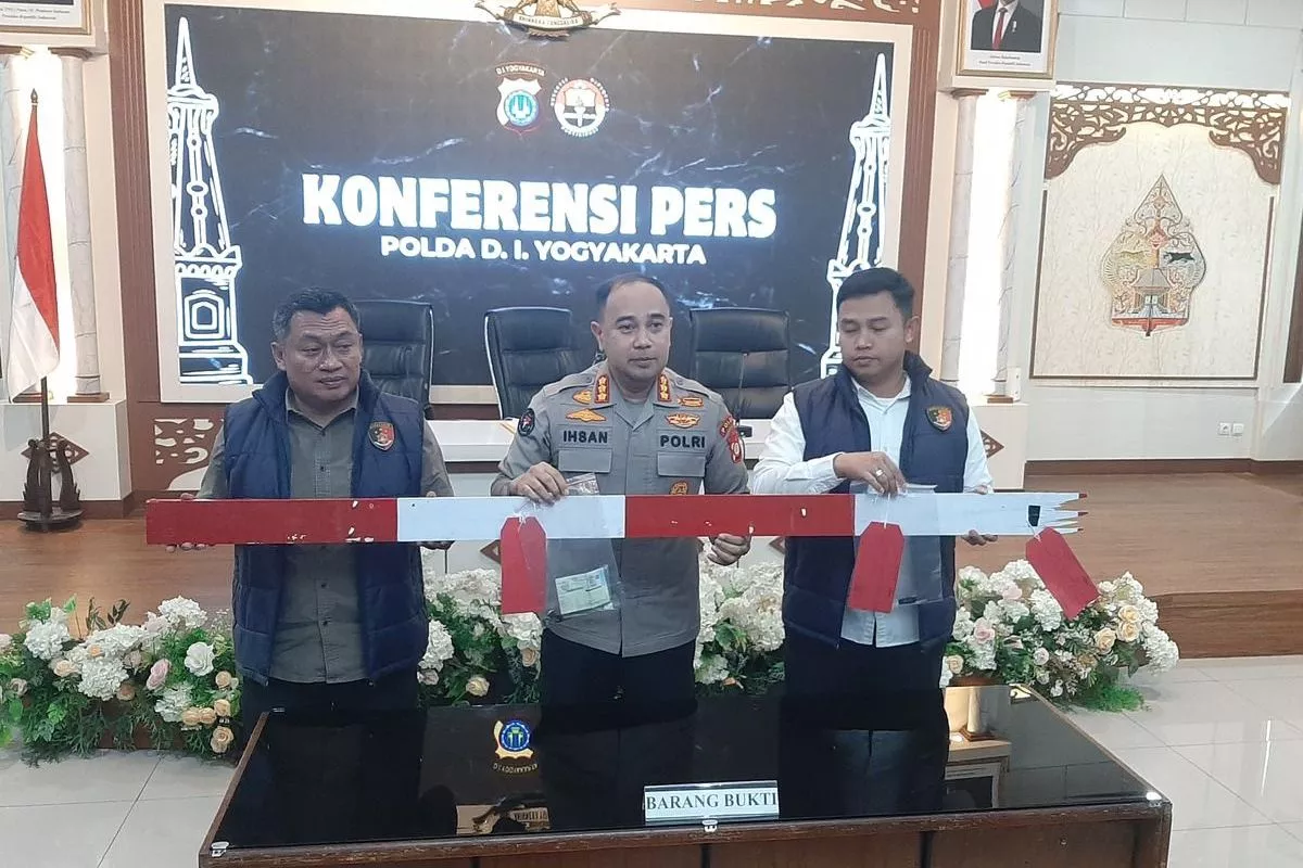 Polisi Tangkap Pelaku Perusakan Bendera Merah Putih di Bantul
