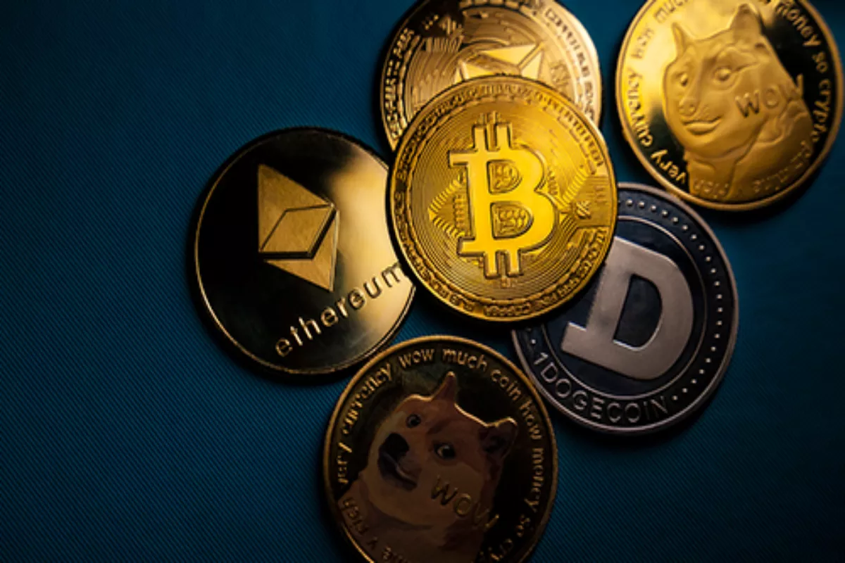 Pasar Aset Kripto Melemah, Bitcoin dan Ethereum Alami Koreksi Harga