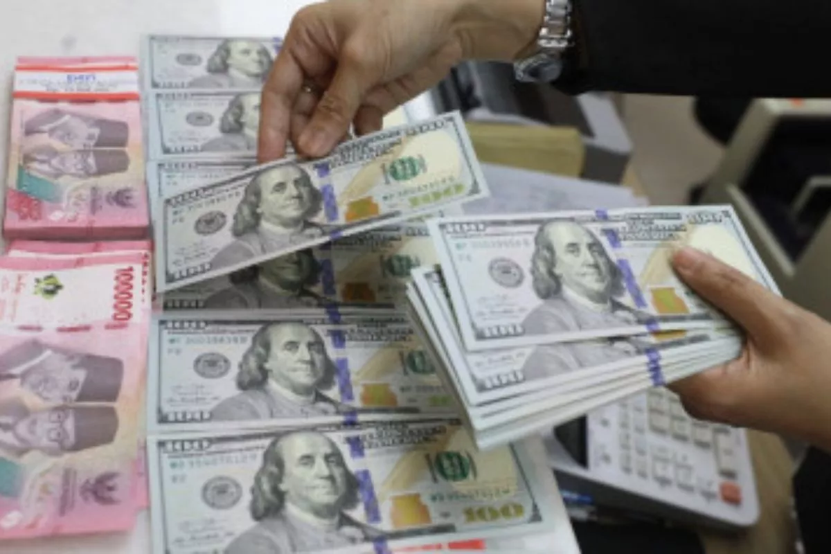 Rupiah Menguat ke Rp17.774, Cek Kurs Dolar AS di BCA hingga BNI