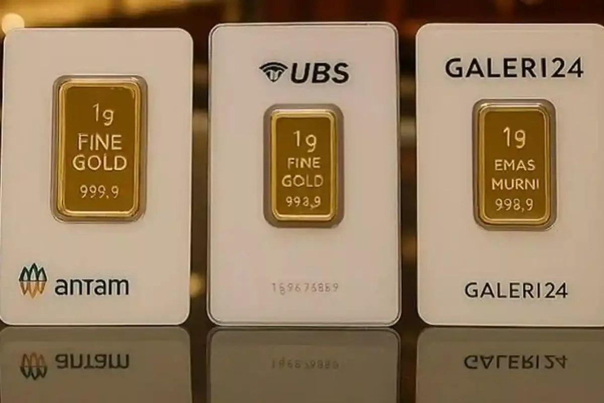 Harga Emas Antam UBS dan Galeri 24 Jumat 10 Juli 2026 Kompak Melemah