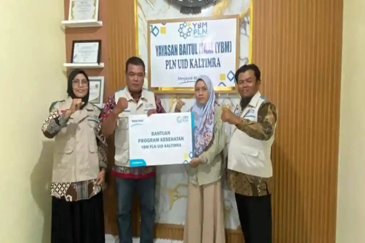 YBM PLN UID Kaltimra Salurkan Bantuan untuk 877 Mustahik