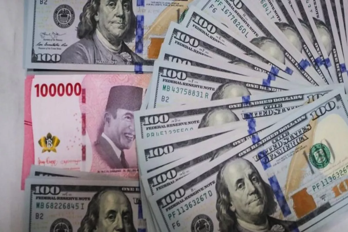 Aturan Baru DHE SDA Berjalan, Kurs Rupiah Hari Ini Diprediksi Naik Turun
