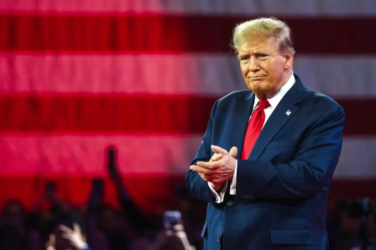 Trump Patok Tarif 15% Bahan Baku Panel Surya Dan Sasar Produksi China