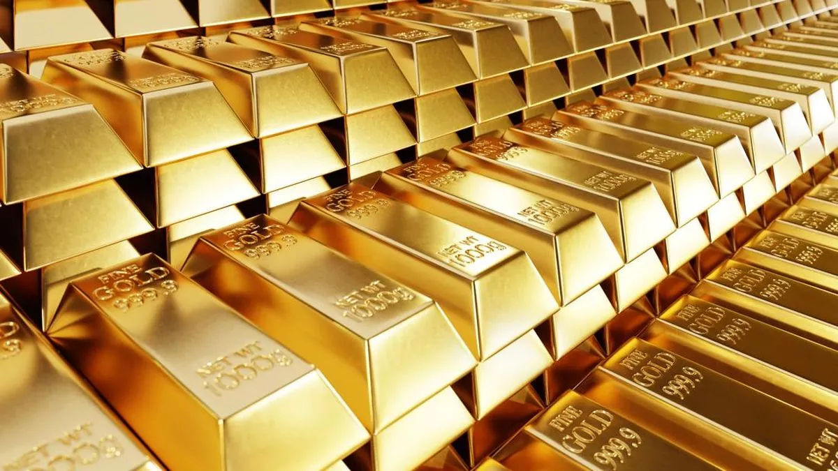 Harga Emas Spot Hari Ini Turun ke USD4.650 Akibat Dolar Menguat