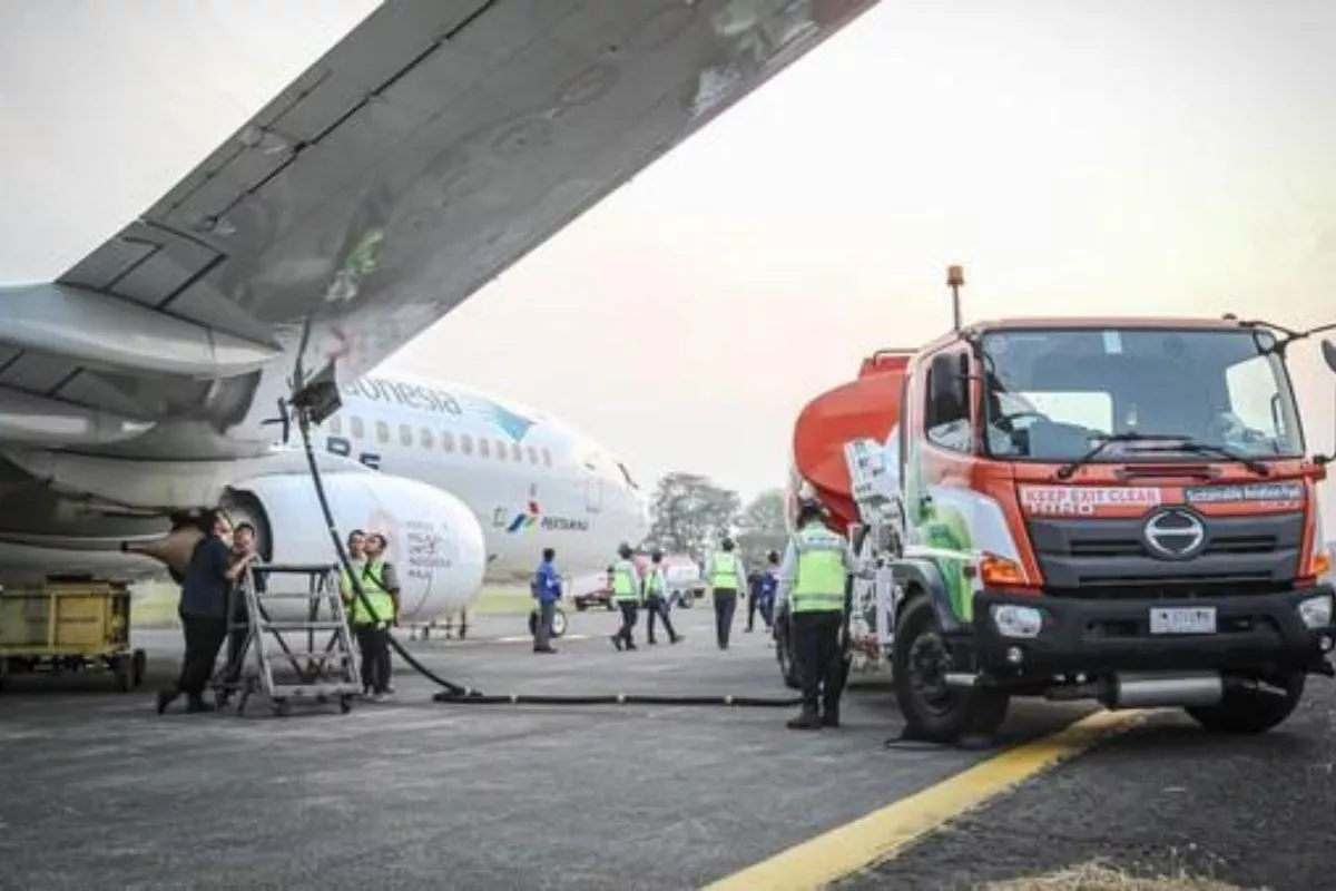 Proyek Bahan Bakar Pesawat dari Minyak Jelantah ESSA Ditunda