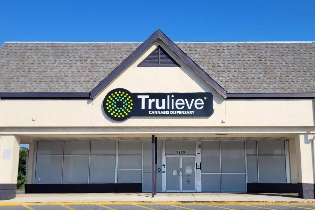 Bos Trulieve Cannabis Kim Rivers Lepas Saham Senilai 8,9 Juta Dolar