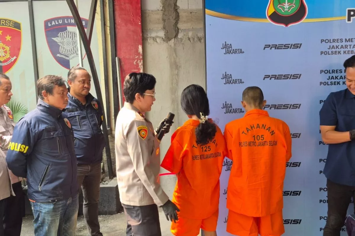 Polisi Tangkap Pasutri Maling Motor di Jaksel yang Memanfaatkan Balita