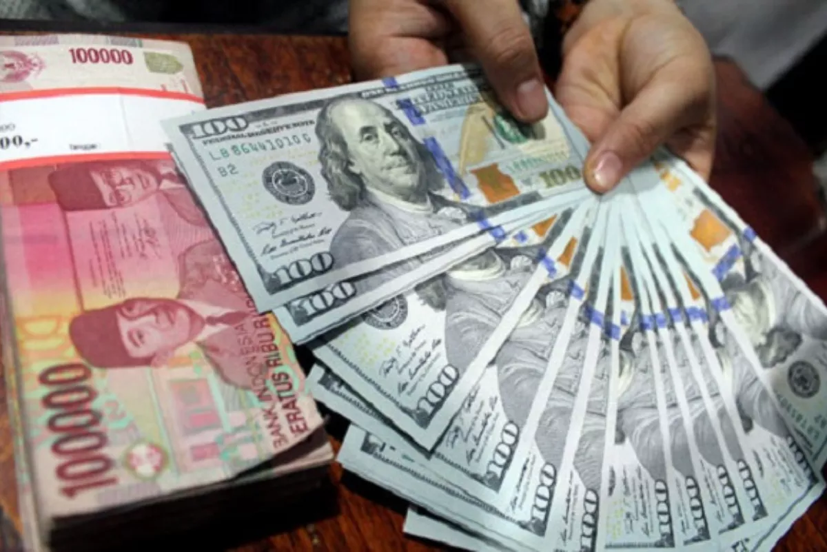 Rupiah Naik 104 Poin Sepekan Menjadi Rp 17.694 Per Dolar AS