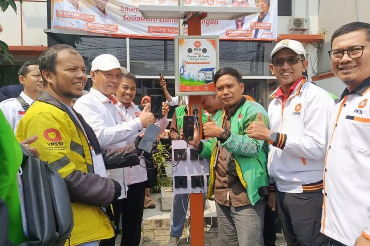PKS Hadirkan Solar Charging Gratis untuk Dukung Ketahanan Energi