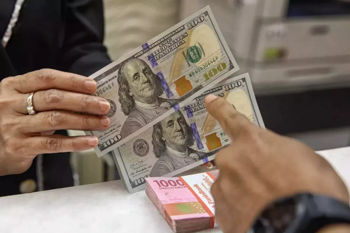 Nilai Tukar Rupiah Melemah ke Rp 17.995 per Dolar AS pada 6 Juli 2026