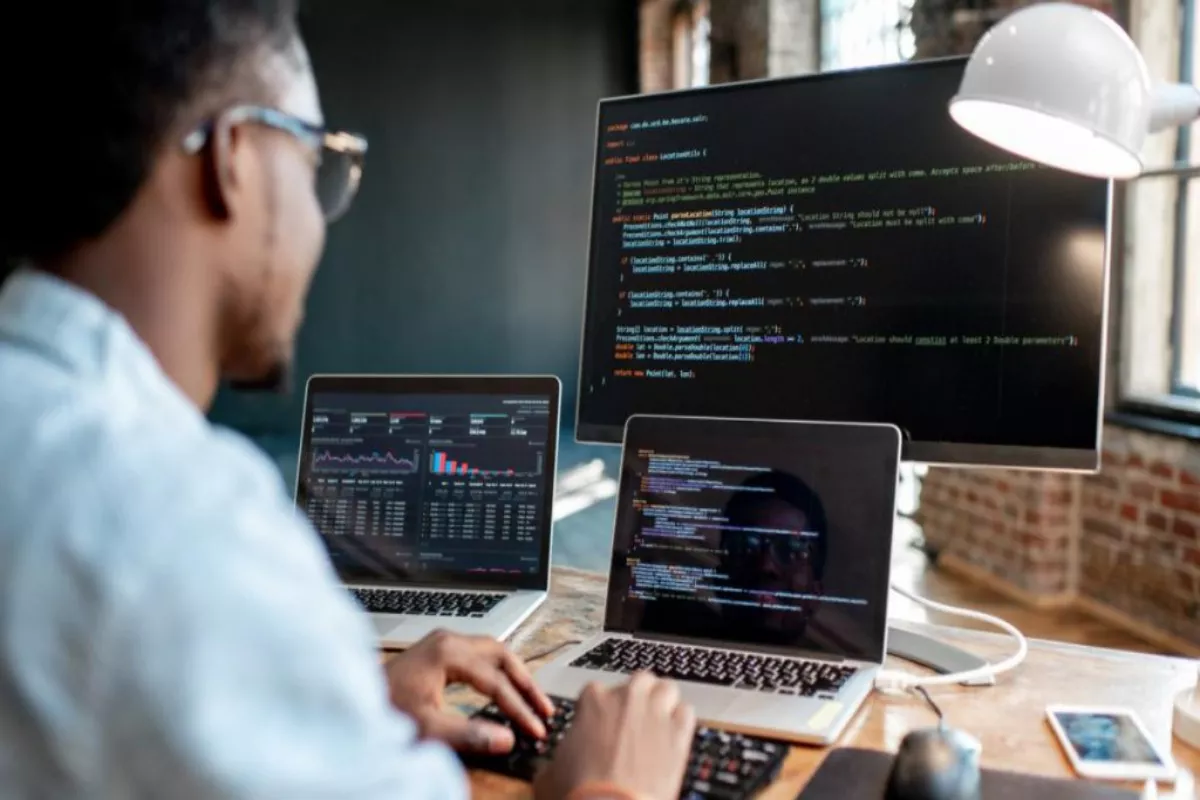 Analisis Tren Kerja Remote dan Hybrid Terbaru Bagi Produktivitas