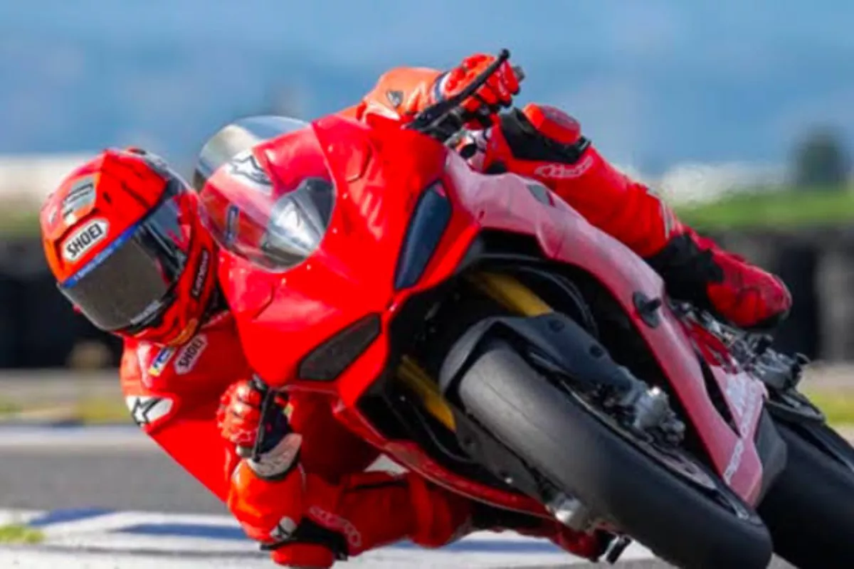 Veda Pratama dan Mario Aji Latihan Bareng Marc Marquez di Aragon
